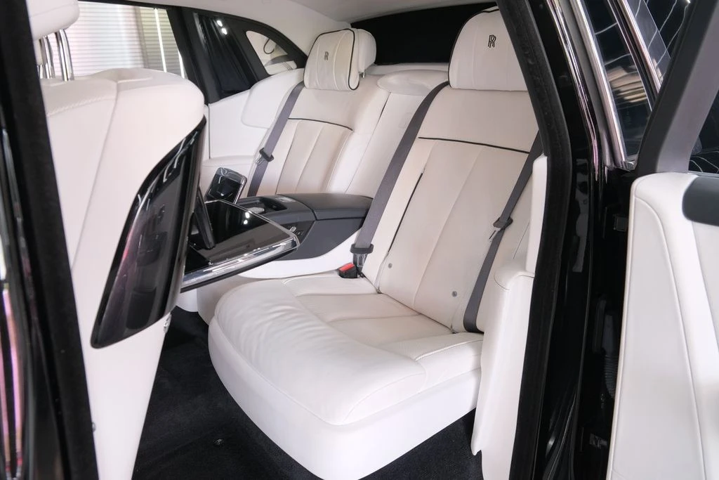 2022 Rolls-Royce Phantom VIII - Image 13 of 31