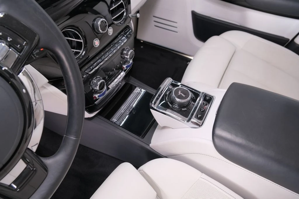 2022 Rolls-Royce Phantom VIII - Image 11 of 31