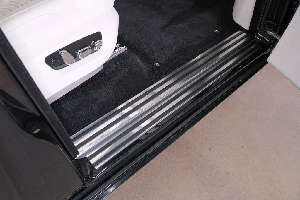 2022 Rolls-Royce Phantom VIII - Image 30 of 31