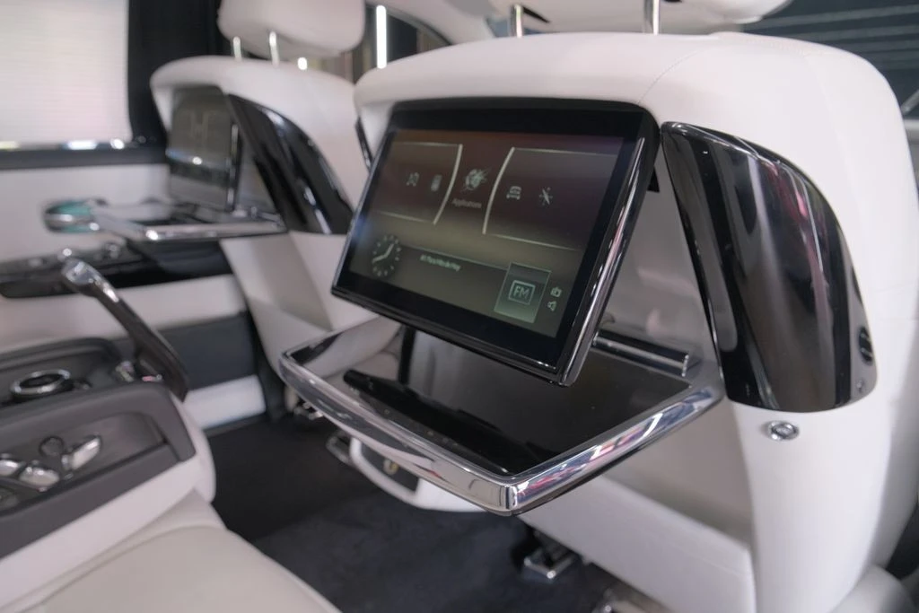 2022 Rolls-Royce Phantom VIII - Image 26 of 31