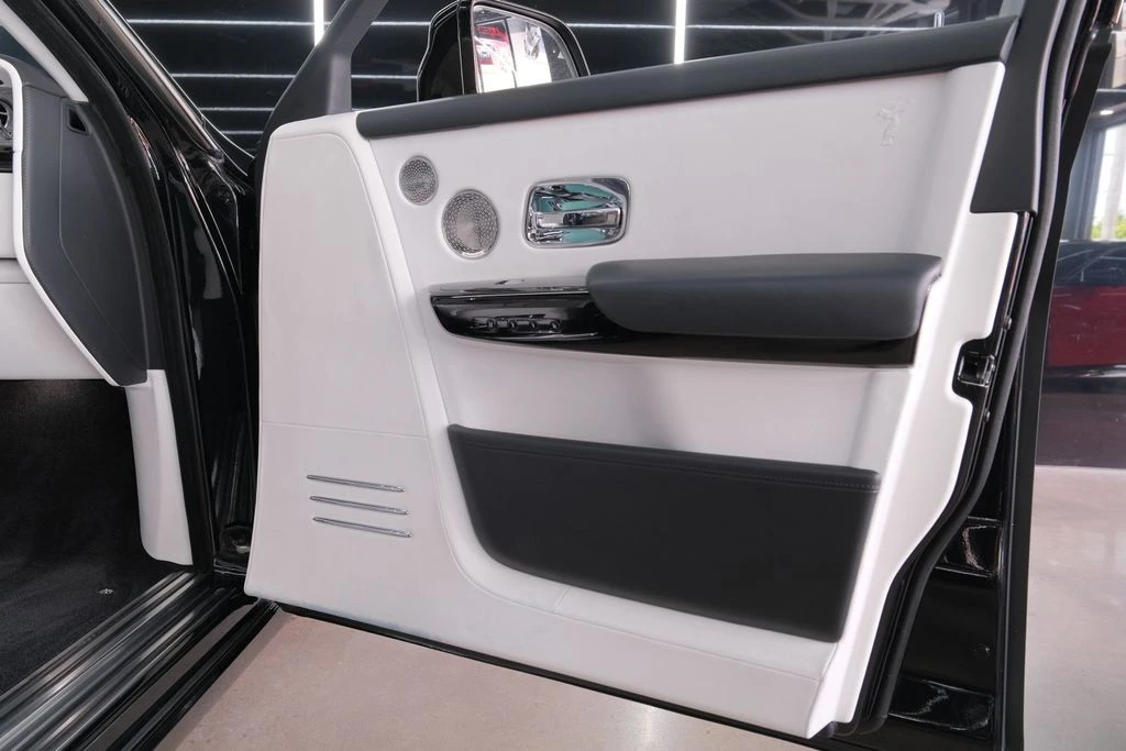 2022 Rolls-Royce Phantom VIII - Image 31 of 31