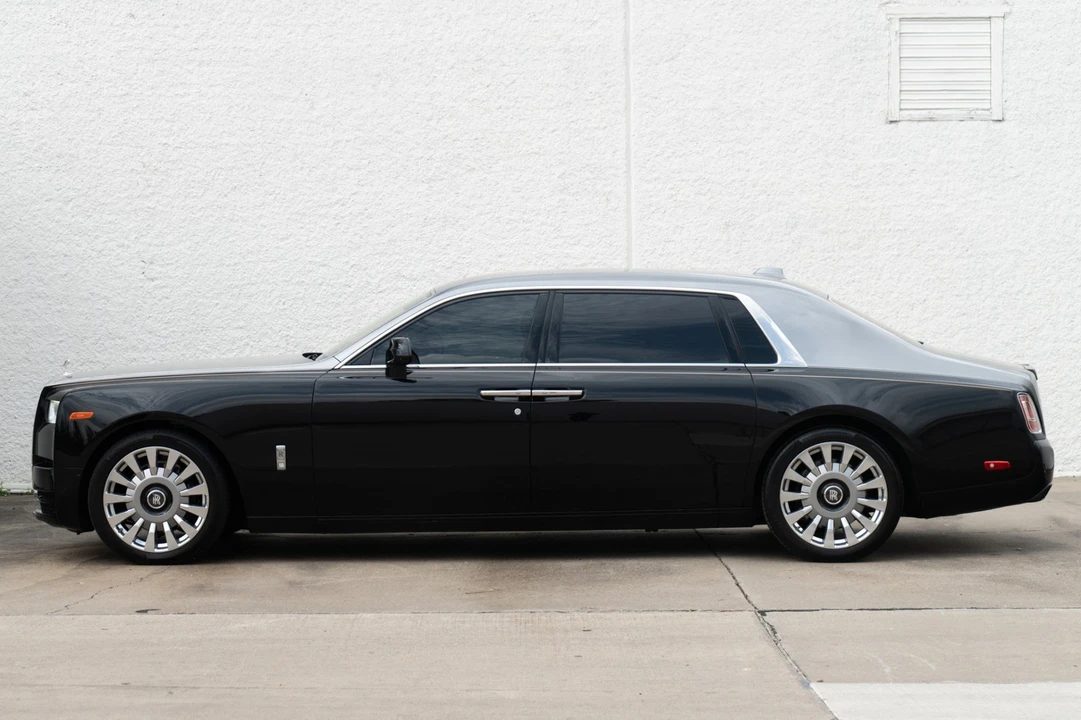2022 Rolls-Royce Phantom VIII - Image 8 of 21