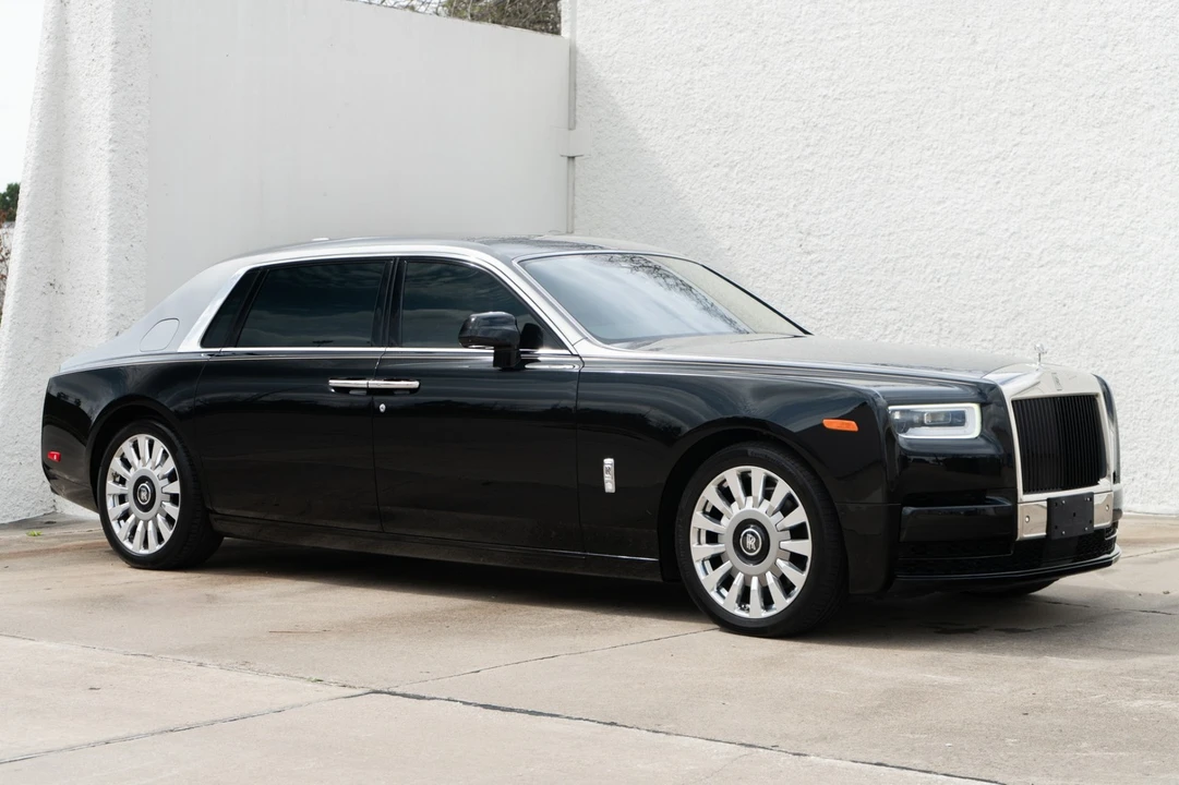 2022 Rolls-Royce Phantom VIII - Image 2 of 21