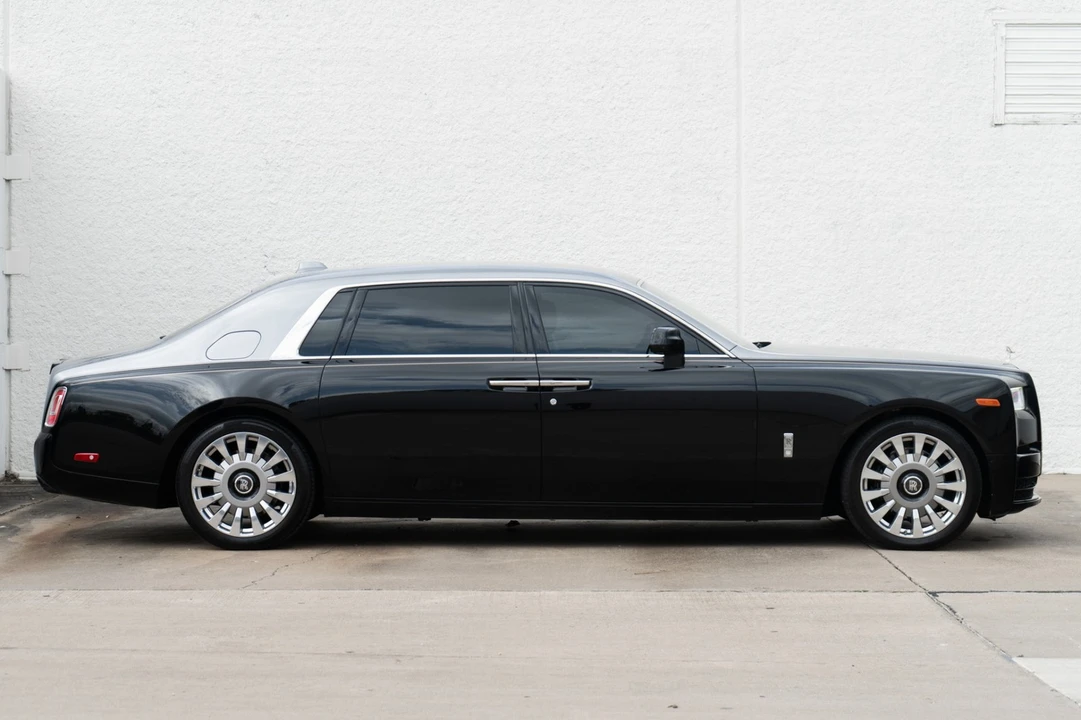 2022 Rolls-Royce Phantom VIII - Image 3 of 21