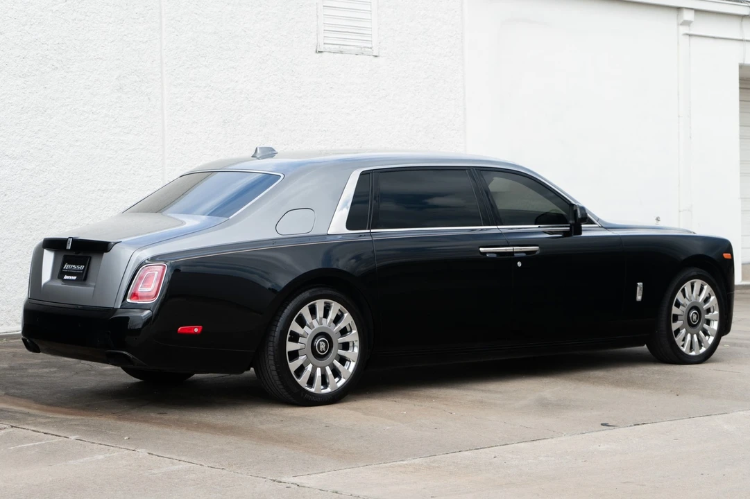 2022 Rolls-Royce Phantom VIII - Image 4 of 21
