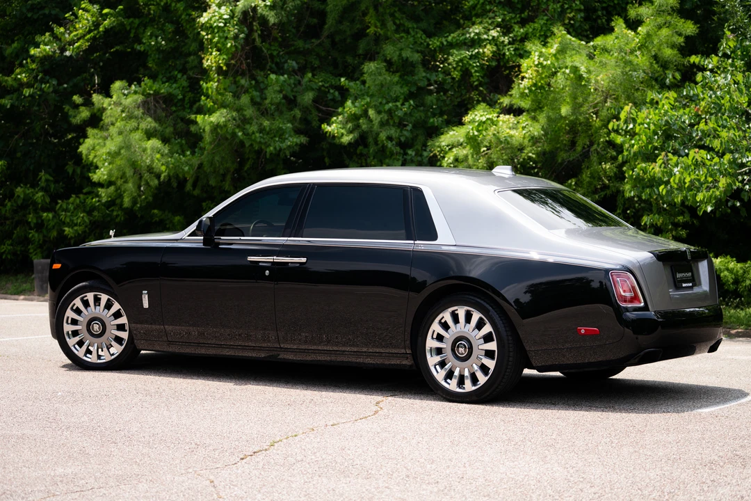 2022 Rolls-Royce Phantom VIII - Image 7 of 31
