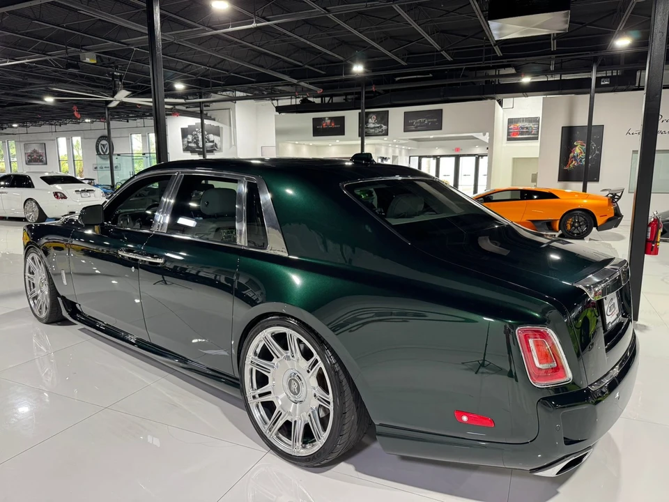 2022 Rolls-Royce Phantom VIII - Image 5 of 12
