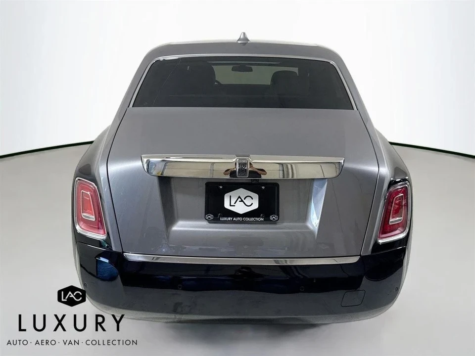 2022 Rolls-Royce Phantom VIII - Image 6 of 12