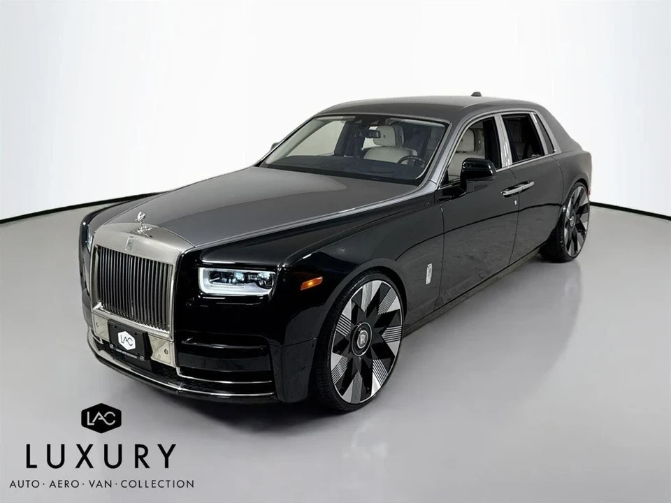 2022 Rolls-Royce Phantom VIII - Image 2 of 12