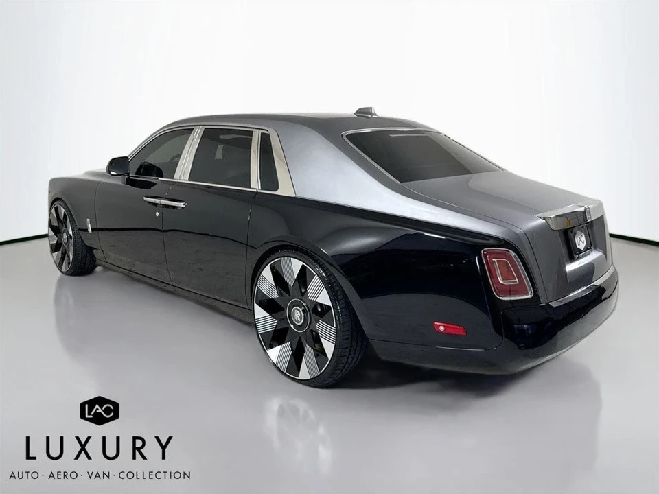 2022 Rolls-Royce Phantom VIII - Image 8 of 12