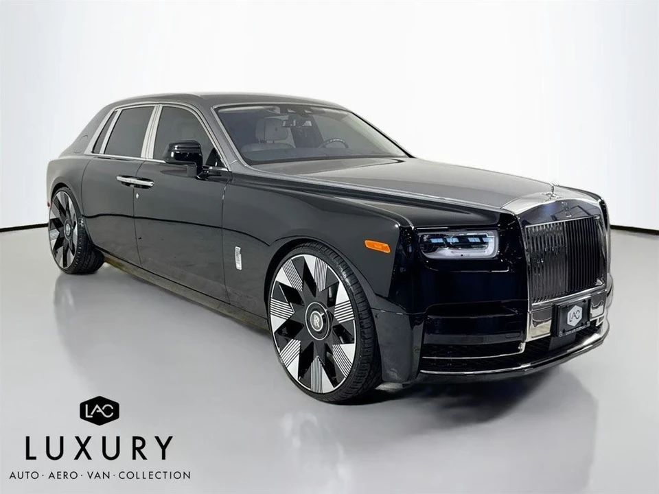2022 Rolls-Royce Phantom VIII - Image 3 of 12