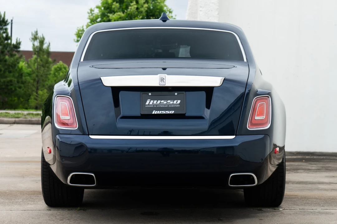 2022 Rolls-Royce Phantom - Image 14 of 31