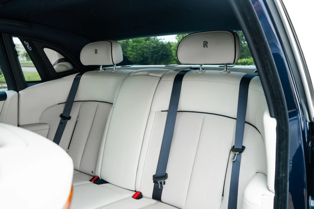 2022 Rolls-Royce Phantom - Image 29 of 31
