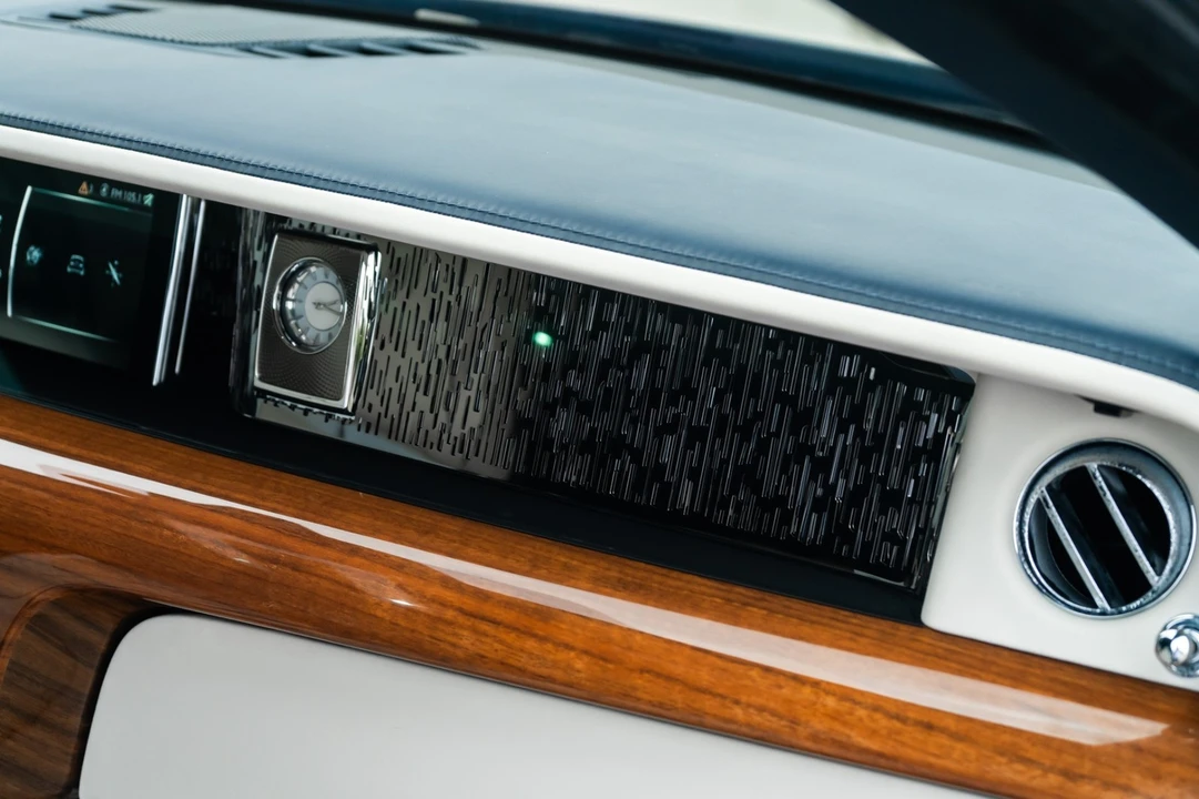 2022 Rolls-Royce Phantom - Image 25 of 31