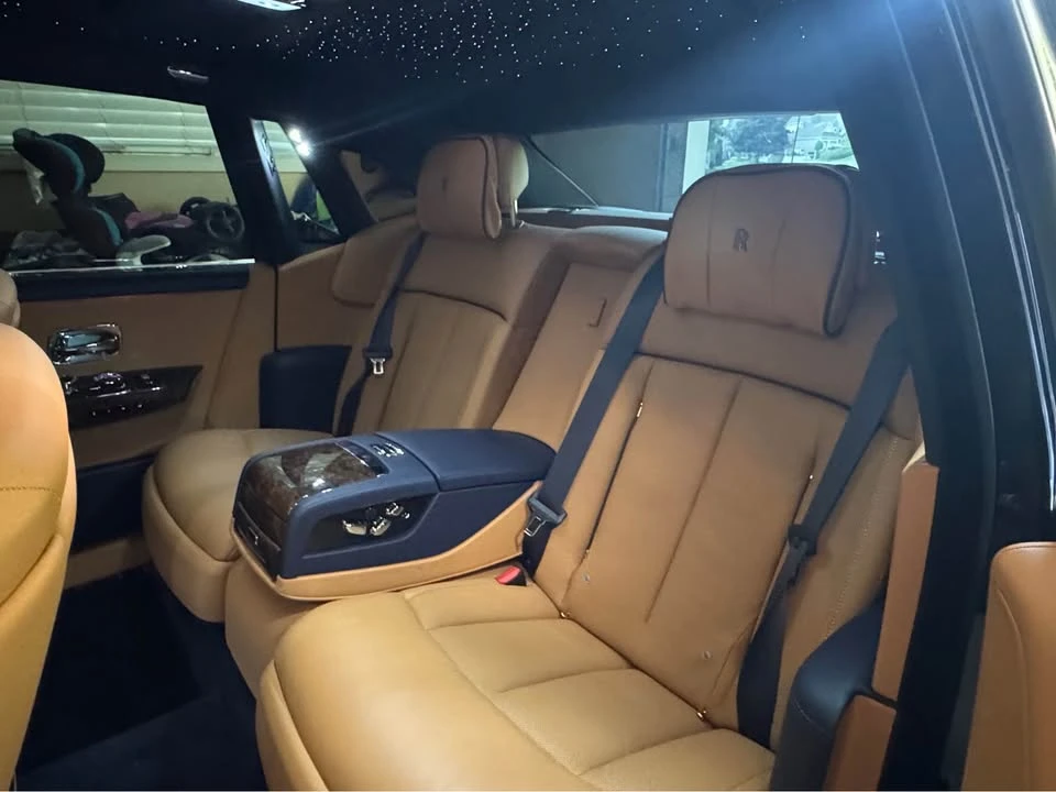 2022 Rolls-Royce Phantom VIII - Image 7 of 10