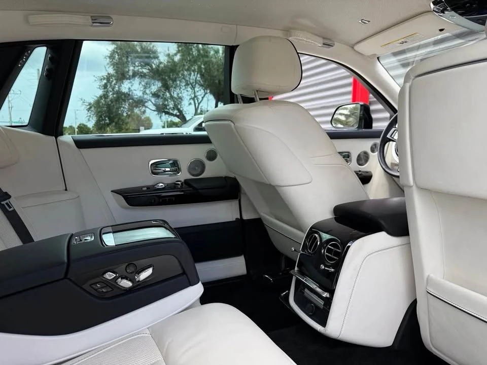 2022 Rolls-Royce Phantom VIII - Image 15 of 20