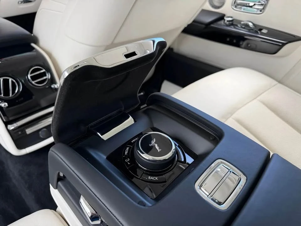 2022 Rolls-Royce Phantom VIII - Image 11 of 20