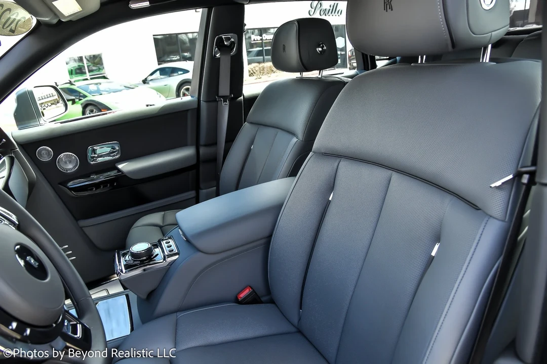 2022 Rolls-Royce Phantom VIII - Image 2 of 21