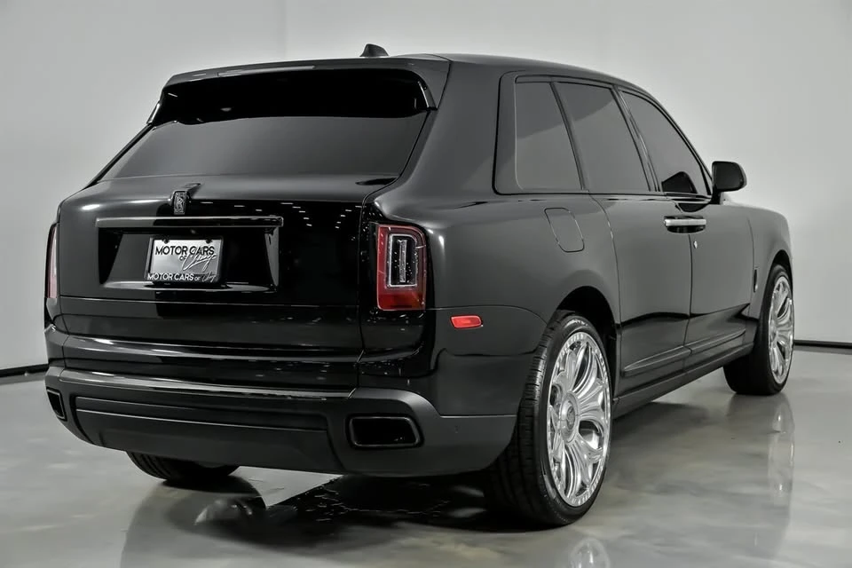 2022 Rolls-Royce Cullinan Black Badge - Image 12 of 20