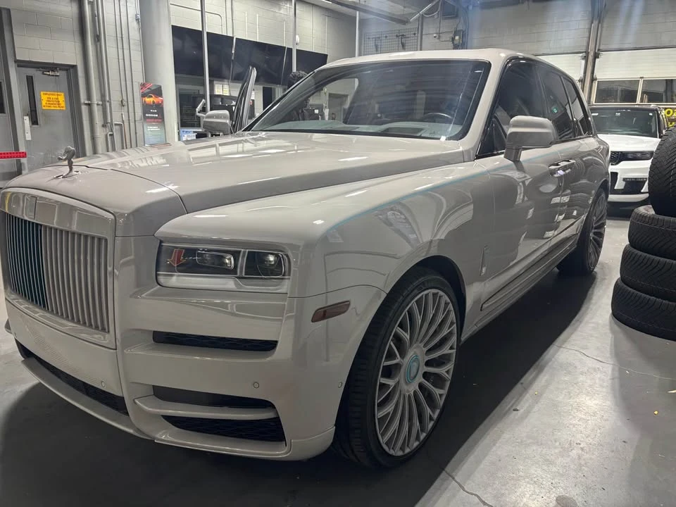2022 Rolls-Royce Cullinan - Image 9 of 10
