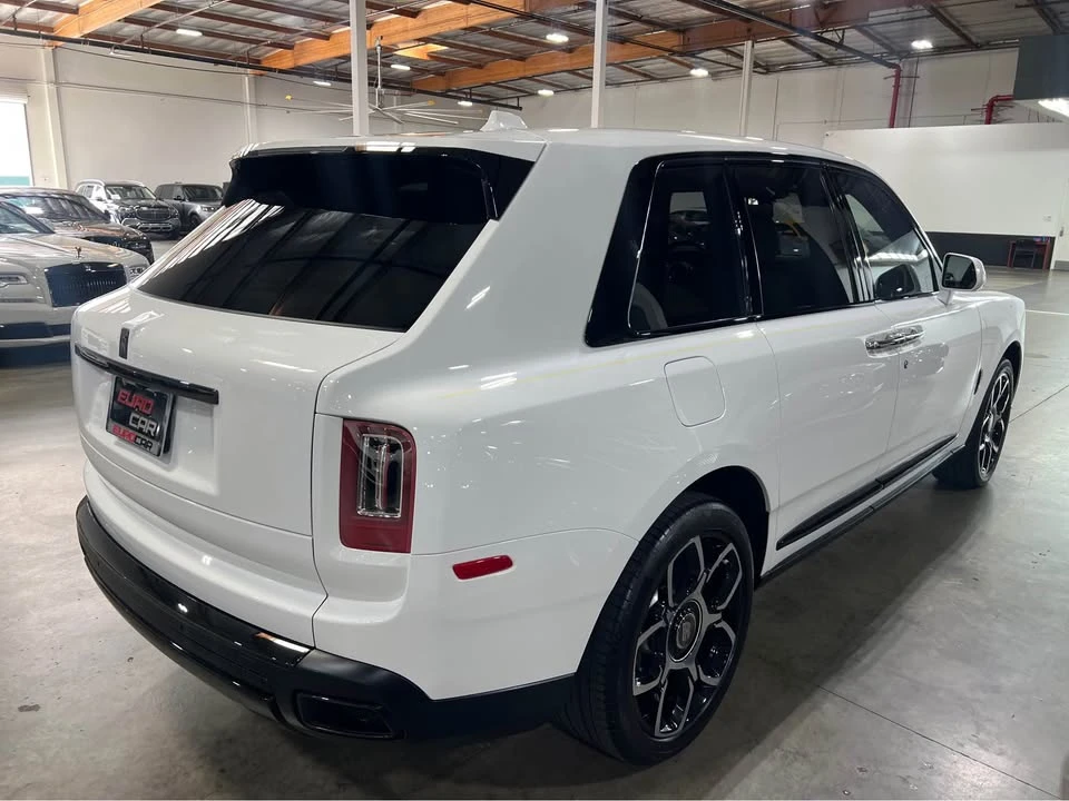 2022 Rolls-Royce Cullinan - Image 4 of 11