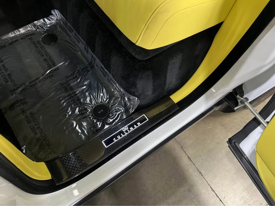 2022 Rolls-Royce Cullinan - Image 10 of 11