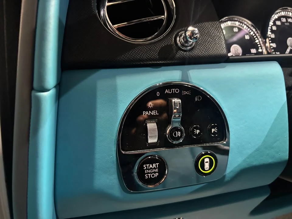 2022 Rolls-Royce Cullinan - Image 6 of 10