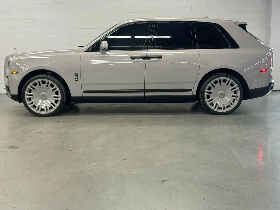 2022 Rolls-Royce Cullinan - Image 2 of 20