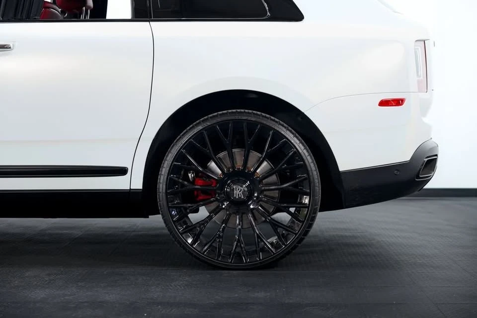 2022 Rolls-Royce Cullinan - Image 6 of 20
