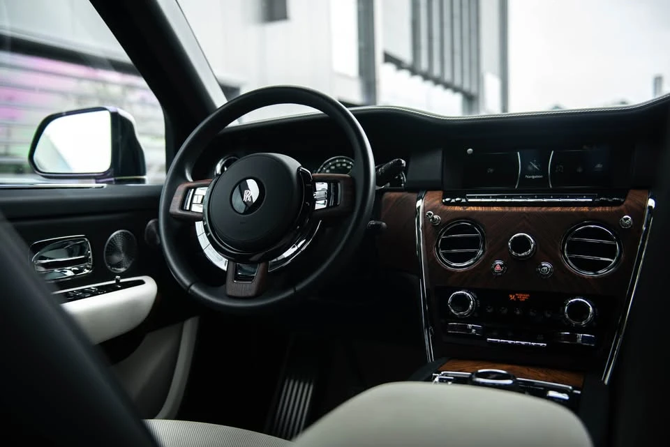 2022 Rolls-Royce Cullinan - Image 11 of 17