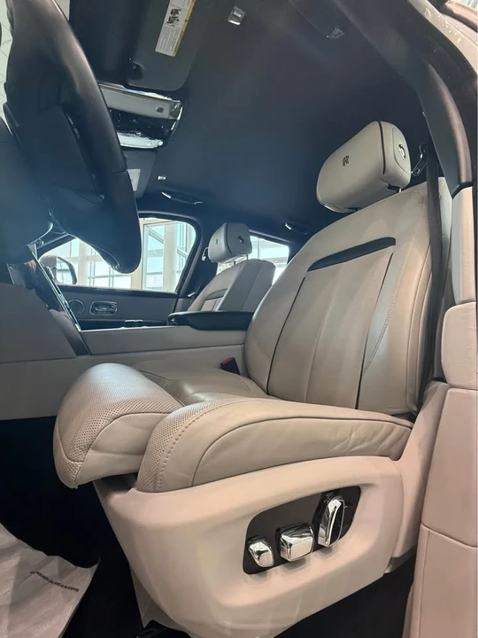 2022 Rolls-Royce Cullinan - Image 3 of 10