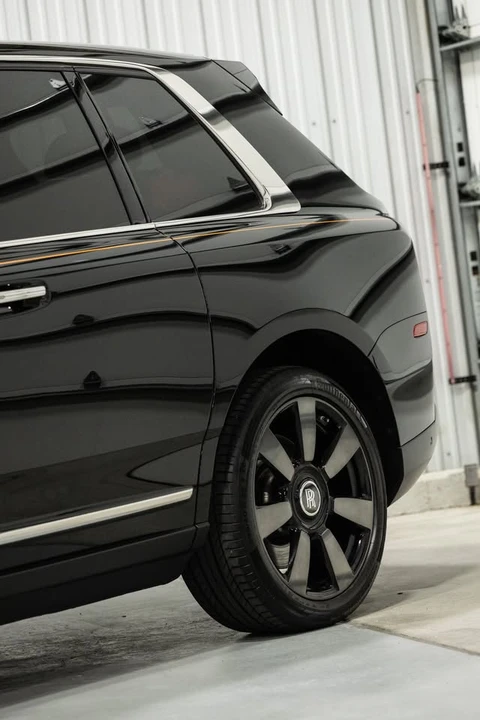 2022 Rolls-Royce Cullinan - Image 3 of 20