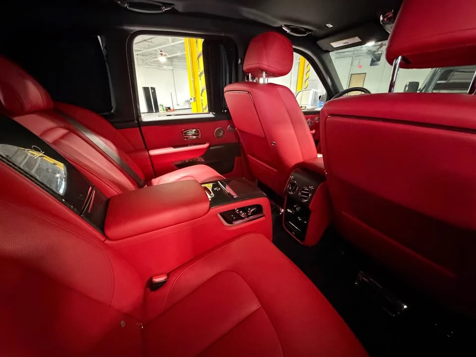 2022 Rolls-Royce Cullinan Black Badge - Image 10 of 12