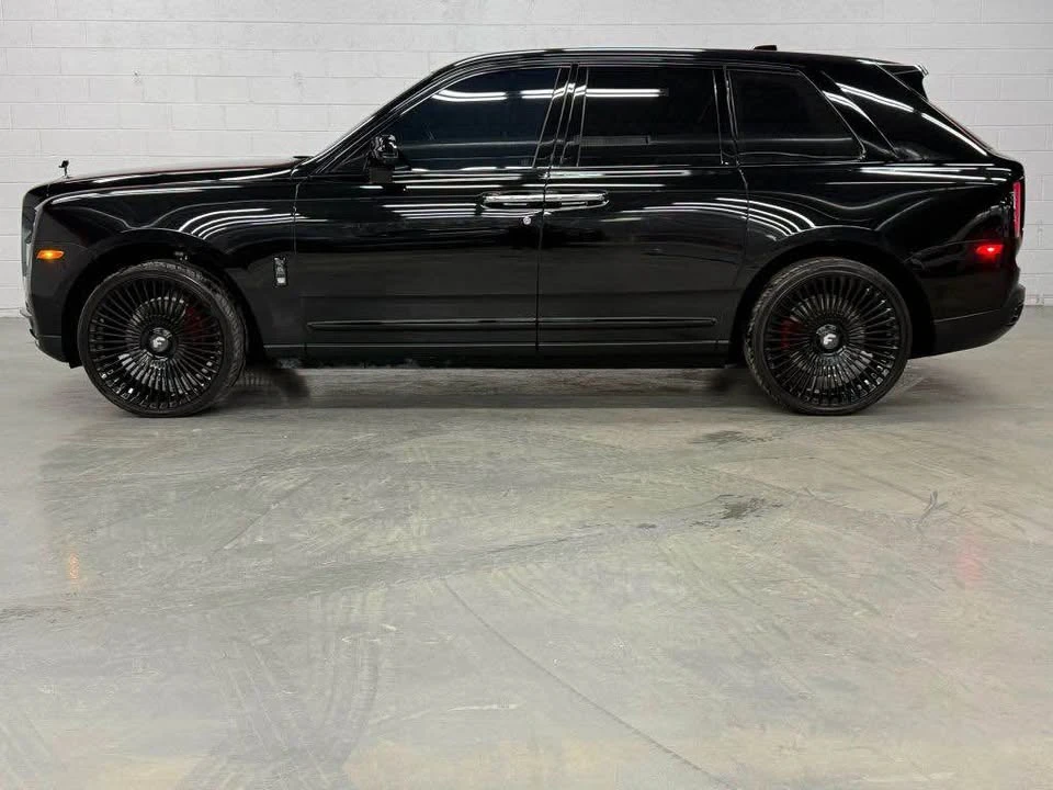 2022 Rolls-Royce Cullinan Black Badge - Image 2 of 14
