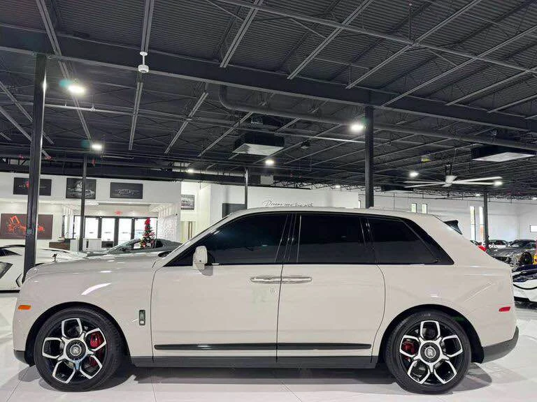 2022 Rolls-Royce Cullinan Black Badge - Image 4 of 20