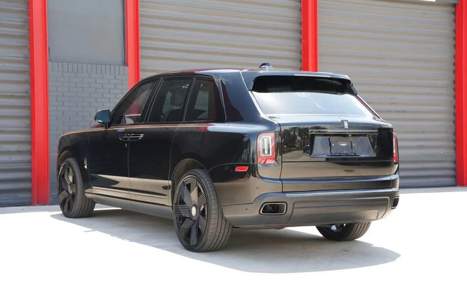 2022 Rolls-Royce Cullinan Black Badge - Image 4 of 20