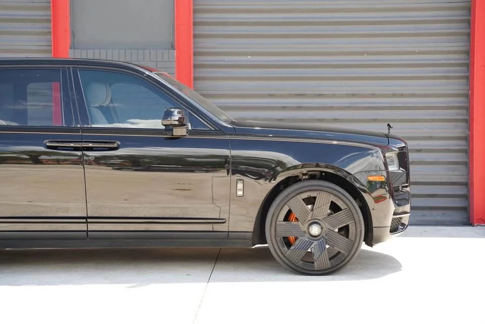 2022 Rolls-Royce Cullinan Black Badge - Image 8 of 20