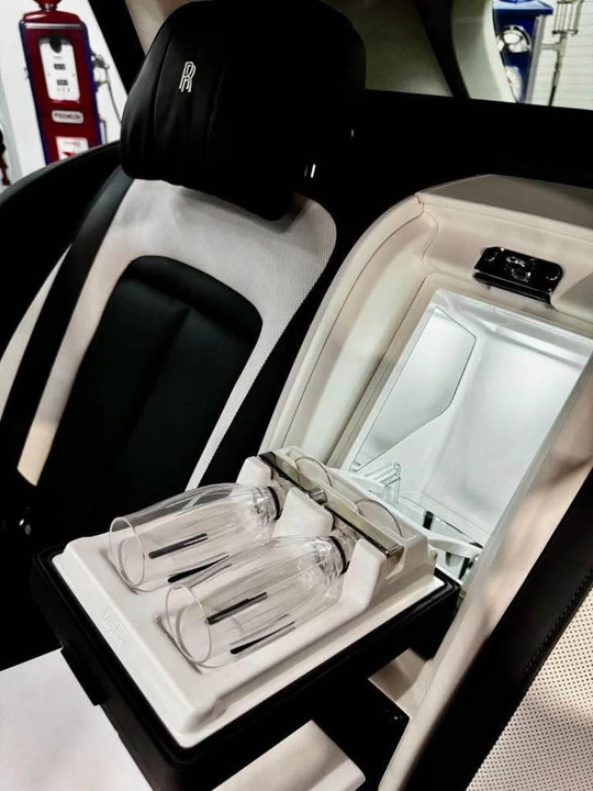 2022 Rolls-Royce Cullinan - Image 11 of 12