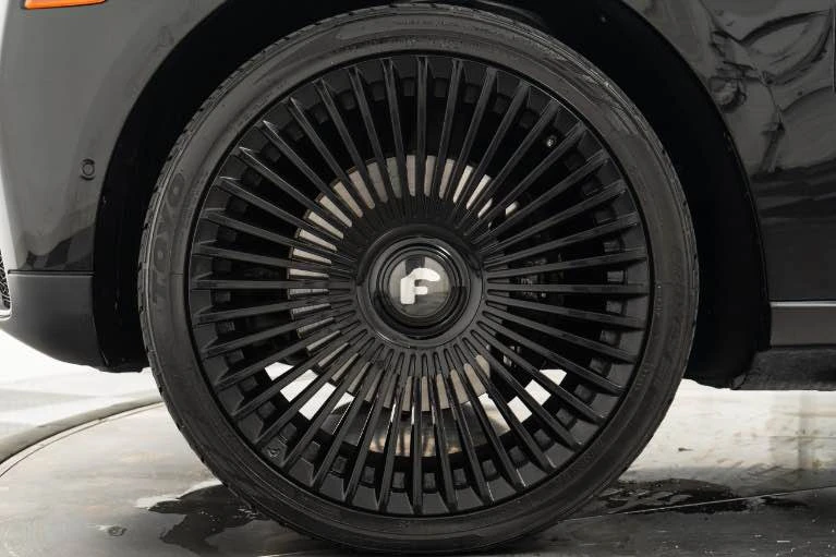 2022 Rolls-Royce Cullinan - Image 6 of 12