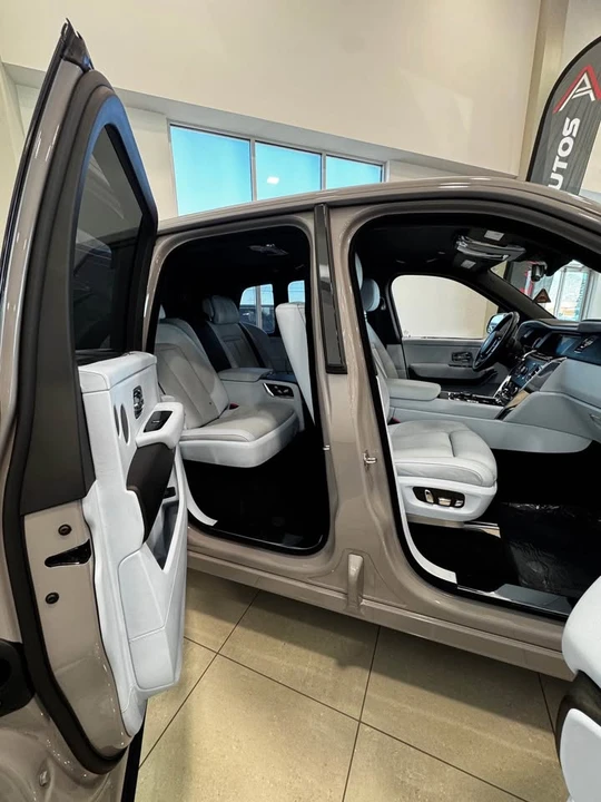 2022 Rolls-Royce Cullinan - Image 4 of 15