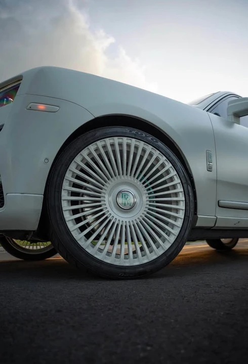 2022 Rolls-Royce Cullinan - Image 2 of 8