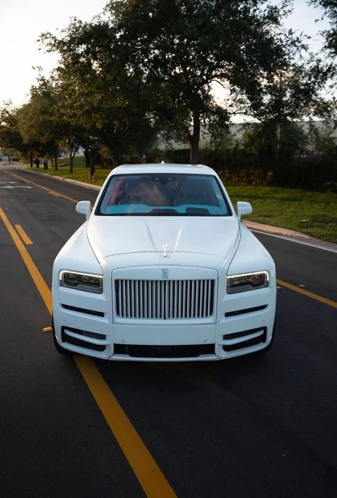 2022 Rolls-Royce Cullinan - Image 4 of 8