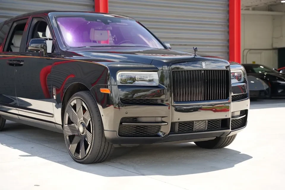 2022 Rolls-Royce Cullinan Black Badge - Image 5 of 13