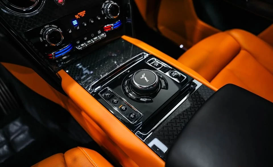 2022 Rolls-Royce Cullinan Black Badge - Image 16 of 20