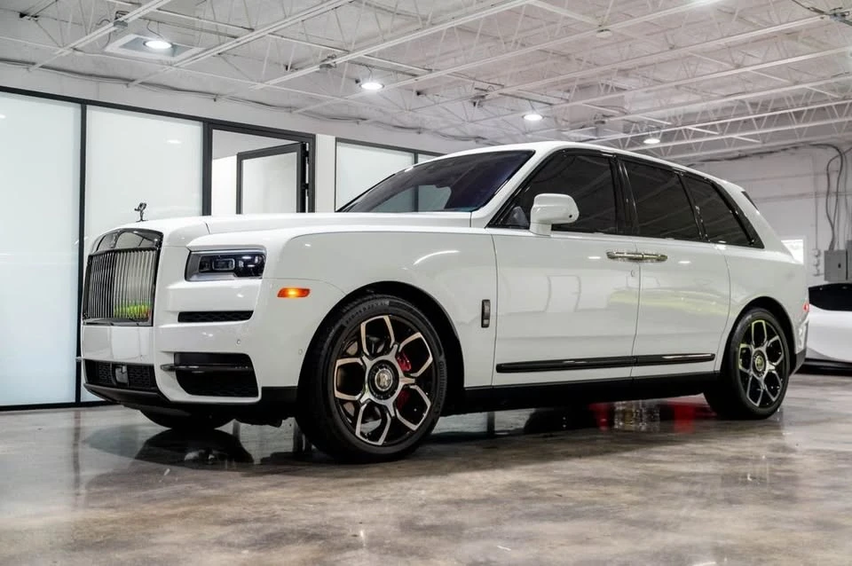 2022 Rolls-Royce Cullinan Black Badge - Image 3 of 10