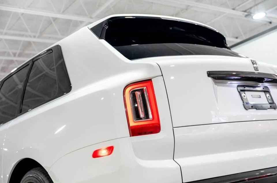 2022 Rolls-Royce Cullinan Black Badge - Image 5 of 10