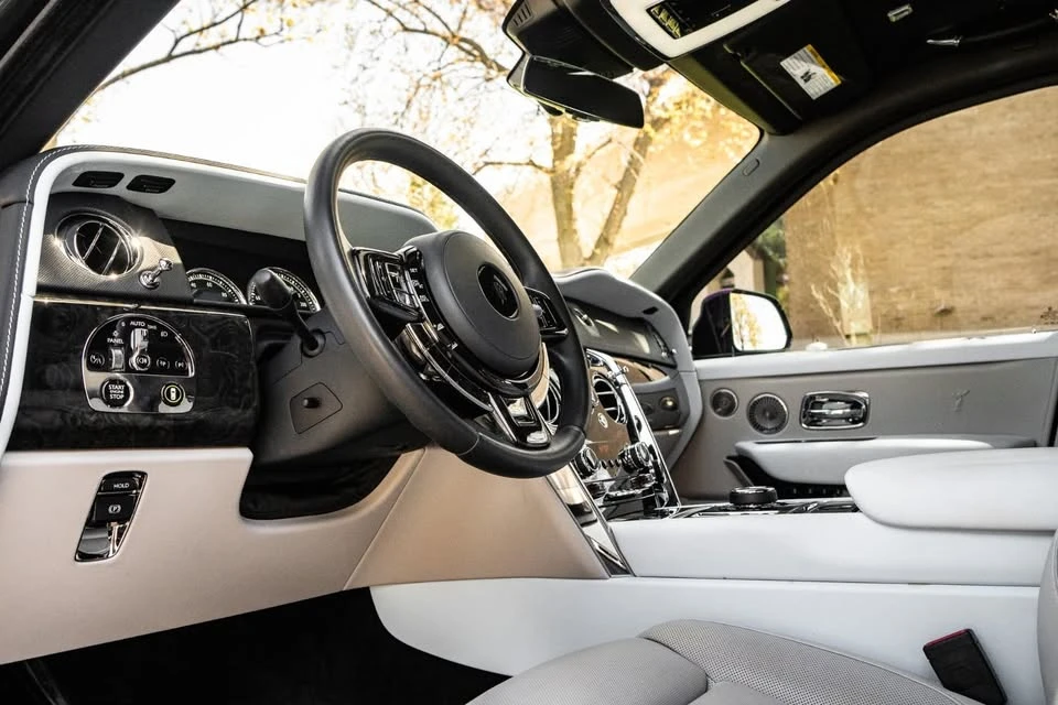 2022 Rolls-Royce Cullinan - Image 10 of 16