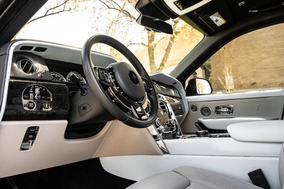 2022 Rolls-Royce Cullinan - Image 11 of 17