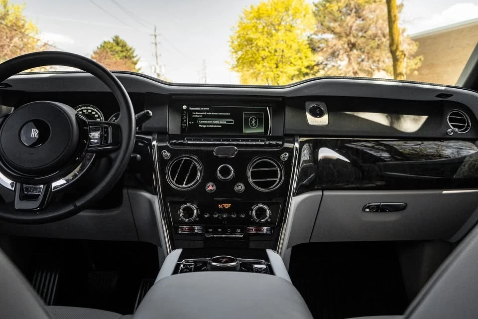 2022 Rolls-Royce Cullinan - Image 4 of 17