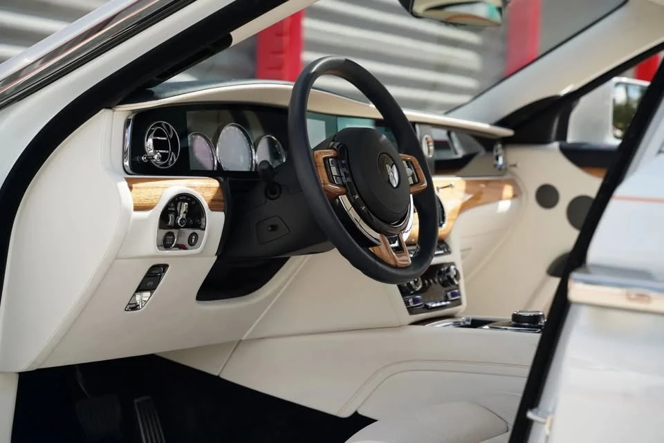 2022 Rolls-Royce Ghost 2nd Gen - Image 2 of 18